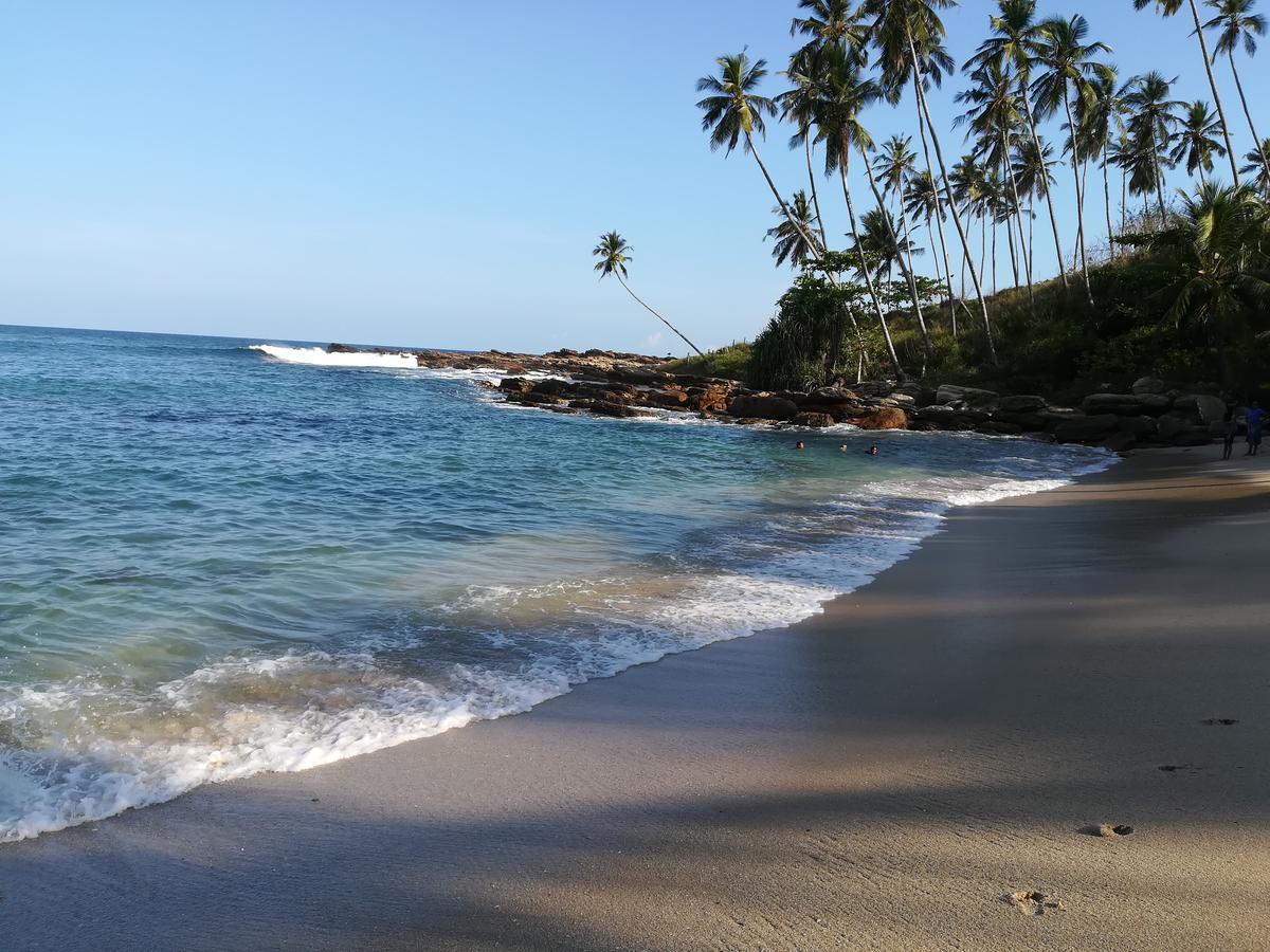 Star Beach Hotel Tangalle Exterior foto